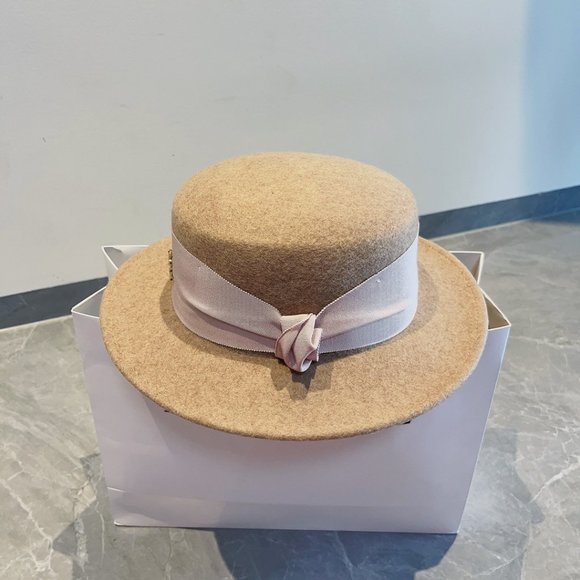 Yves Saint Laurent woolen top hat Wool flat top hat main image 4